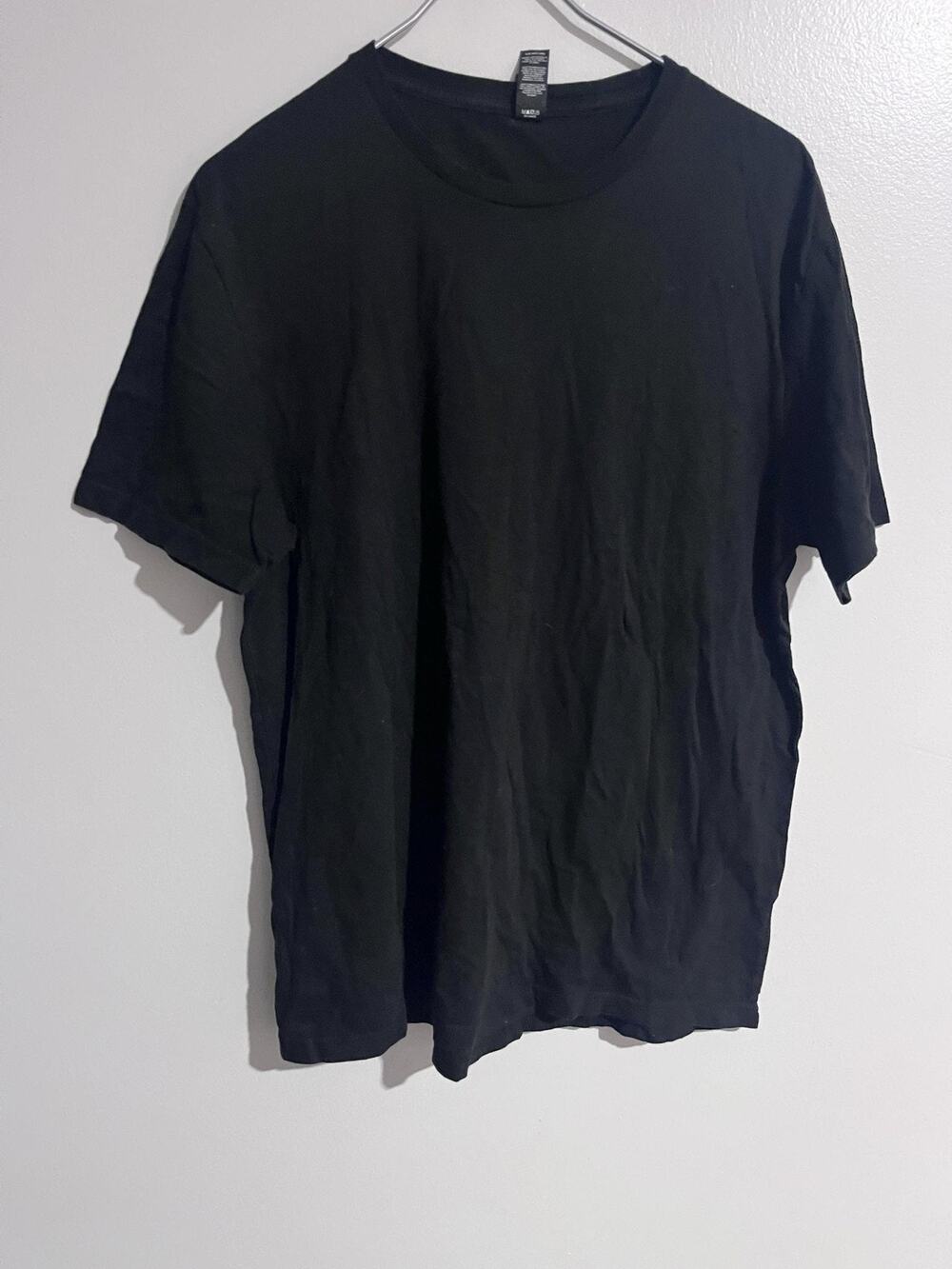 District Shirt Mens L Black Short Sleeve Crew Neck Cotton Tagless Embroidered